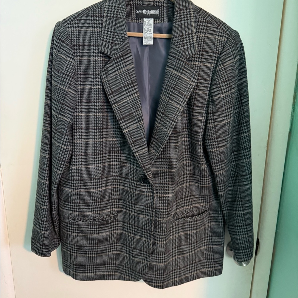 Sag Harbor Black and Gray Houndstooth Blazer